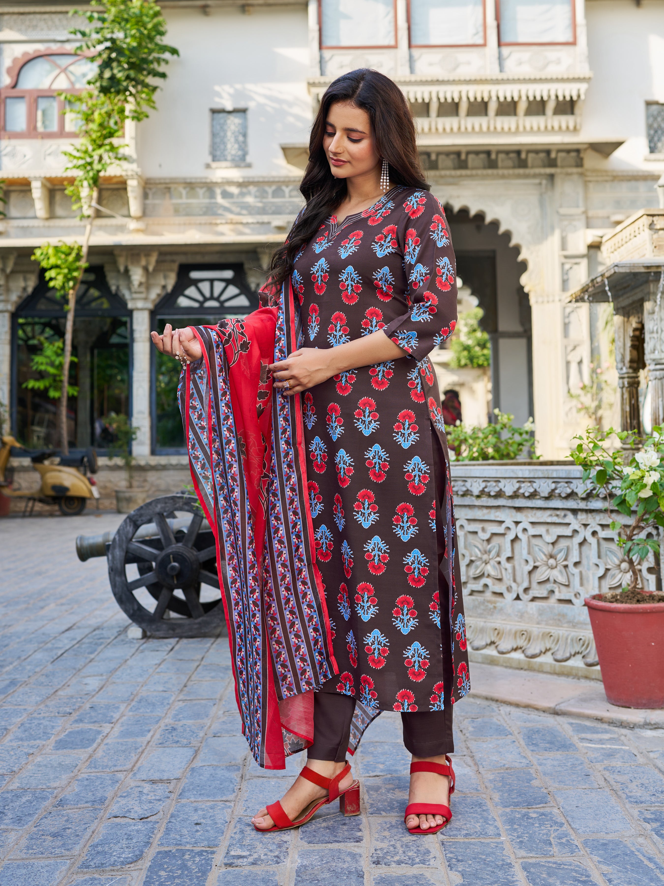 Brown Floral Printed Kurta Pant Dupatta Set - VibeVision